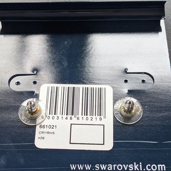 Swarovski Angelic Set - Earrings & Necklace - Picture 5 of 6